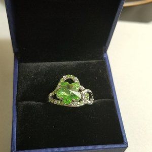 5 LEAVES GOOD LUCK Clover Swarovski Cz Flower Ring SIZE 8 Design MAY BIRTHSTONE